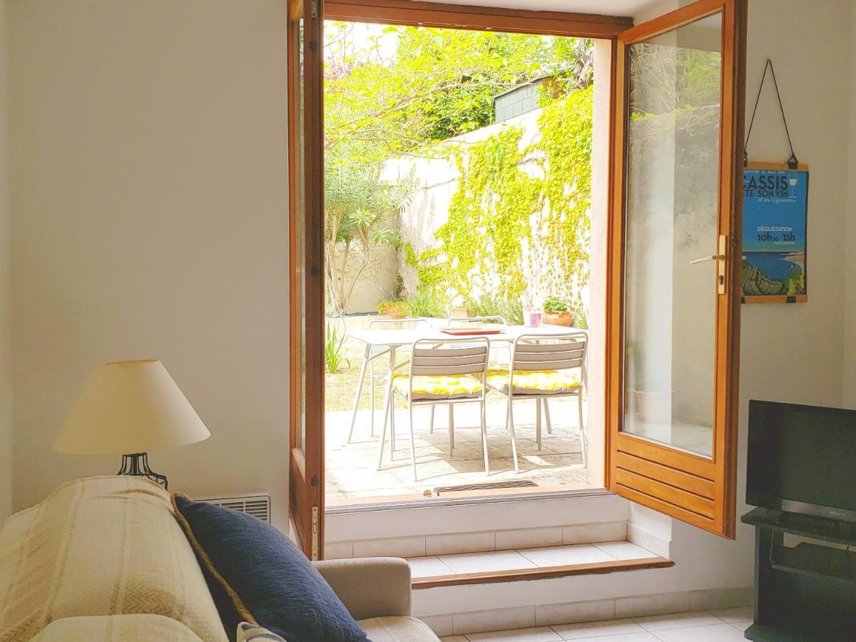 Appartement Au Coeur De Cassis Avec Jardin Luaran gambar