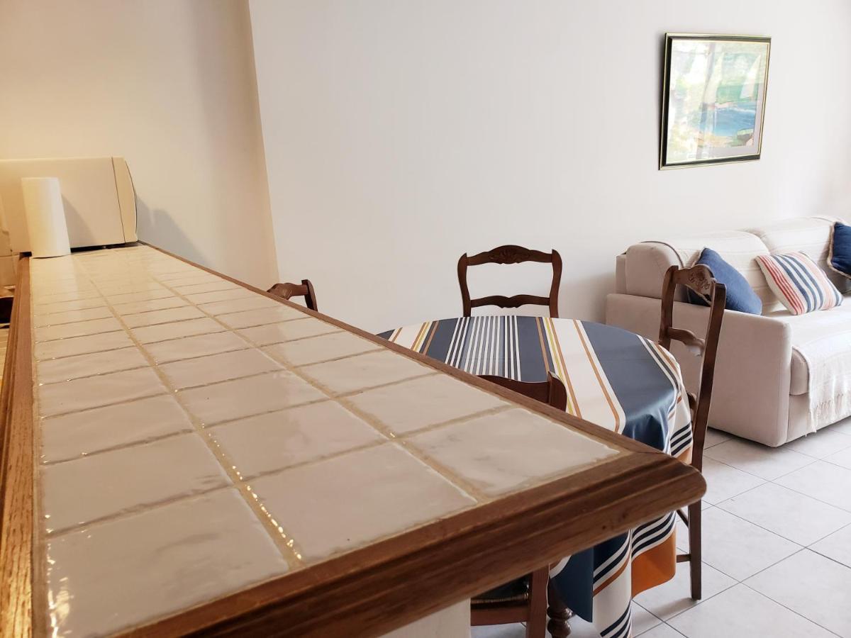Appartement Au Coeur De Cassis Avec Jardin Luaran gambar